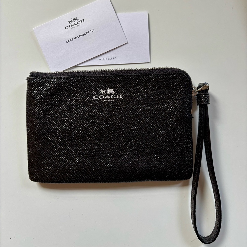 Coach Wallet - Picture 3 of 6